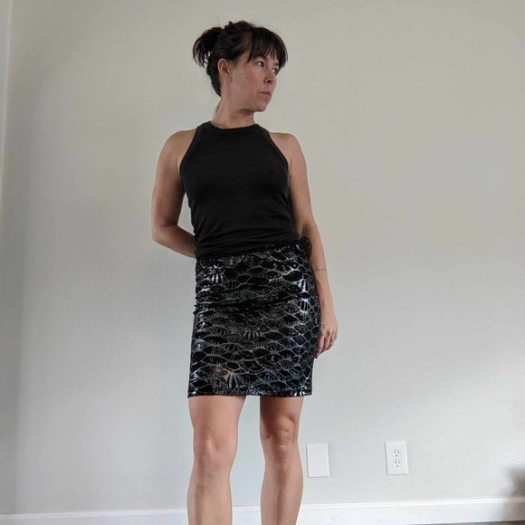 Rainbow Metalic Mermaid Mini Skirt. Size M - Picture 4 of 4